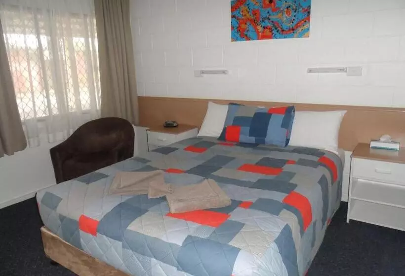 Oakey Motel