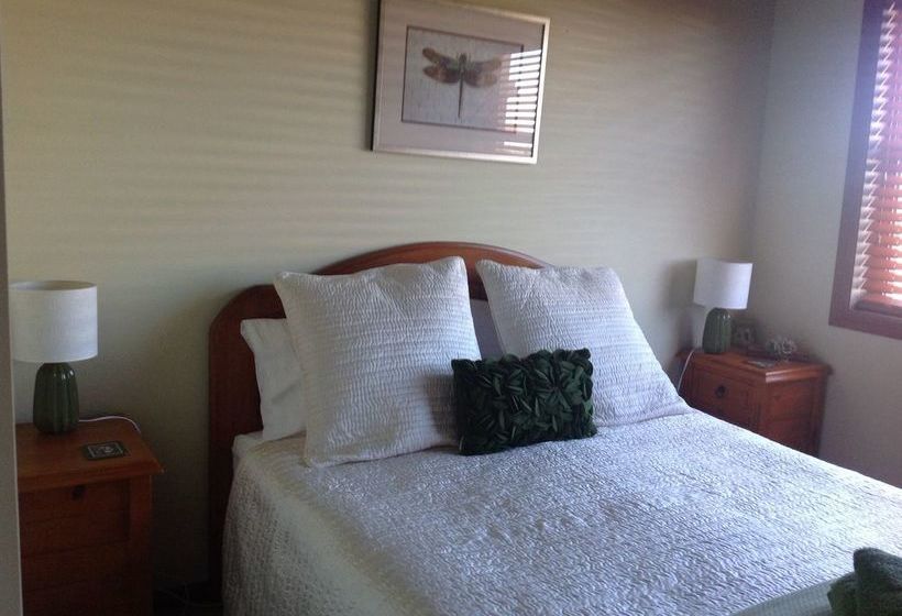 Rooftops Bed & Breakfast