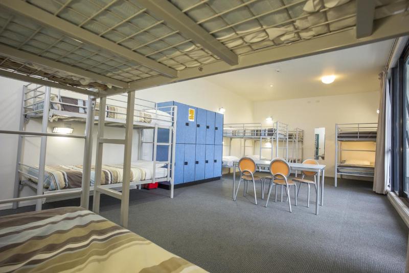 فندق صغير The Village Canberra