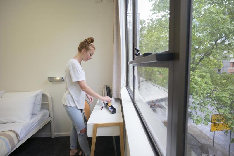 فندق صغير The Village Canberra