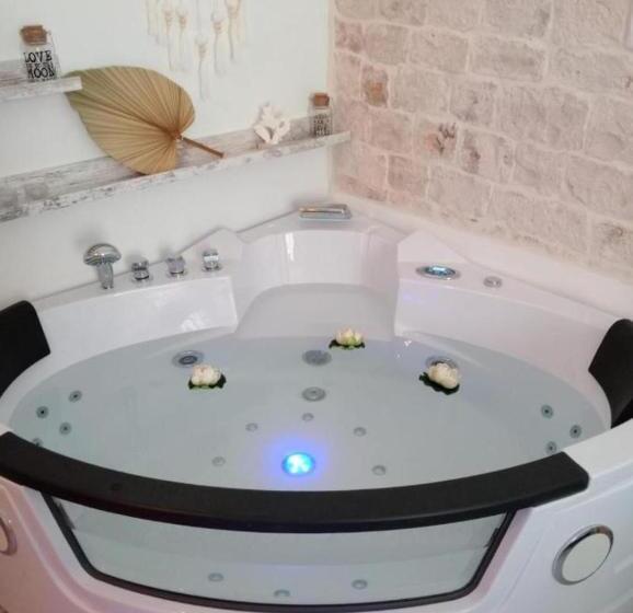 ベッドアンドブレックファースト Dimora Giulia, Luxury Suite And Spa