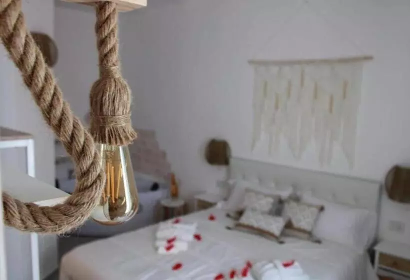 Aamiaismajoitus (B&B) Dimora Giulia, Luxury Suite And Spa