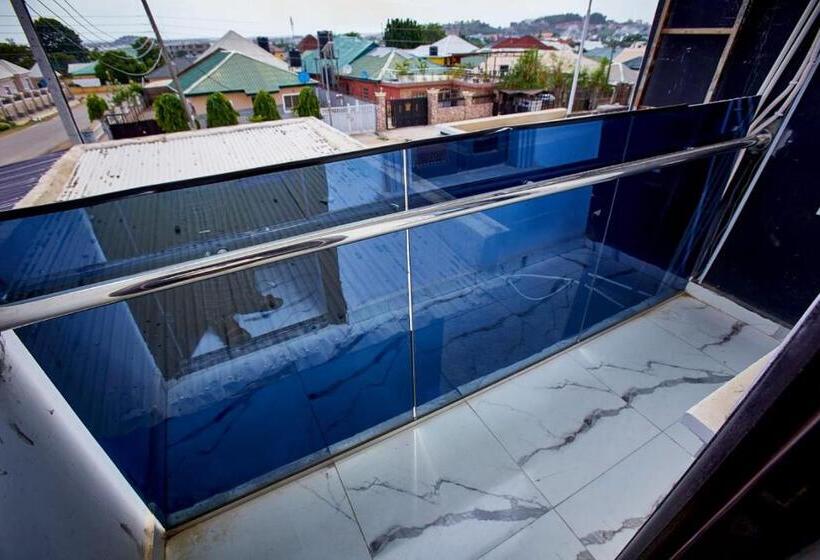 هتل Empire Suite And Apartments