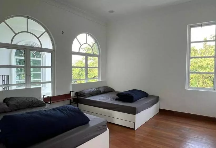 هتل Degarden House Klang
