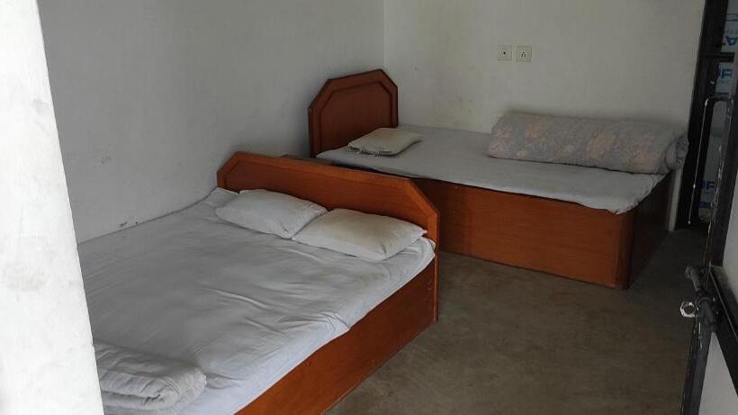 هتل Lumbini Village Garden Lodge