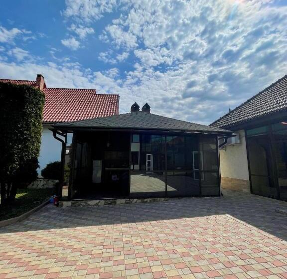 پانسیون Grand Villa In City Centre