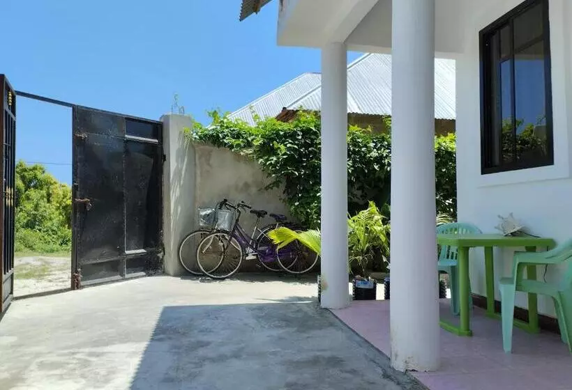 تختخواب و صبحانه Bed&breakfast Shwari House