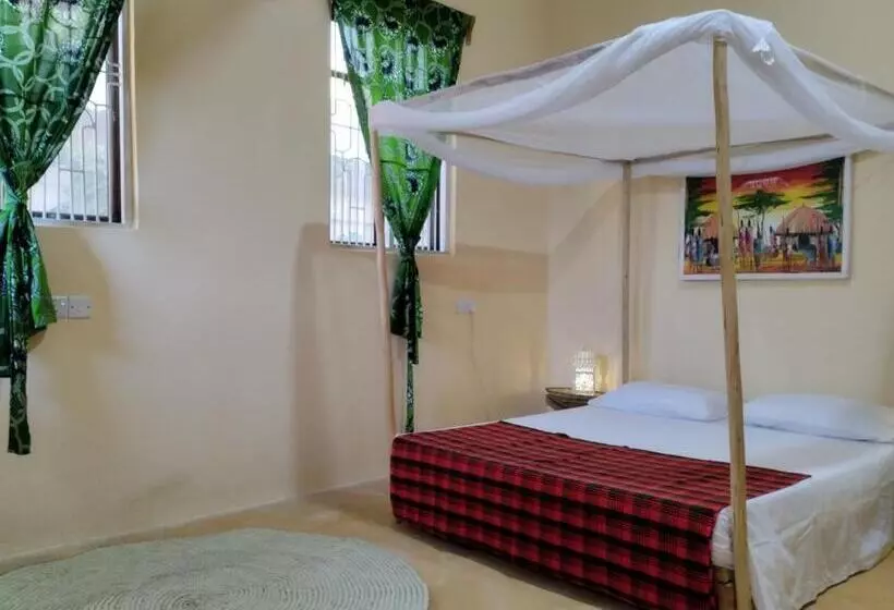 تختخواب و صبحانه Bed&breakfast Shwari House