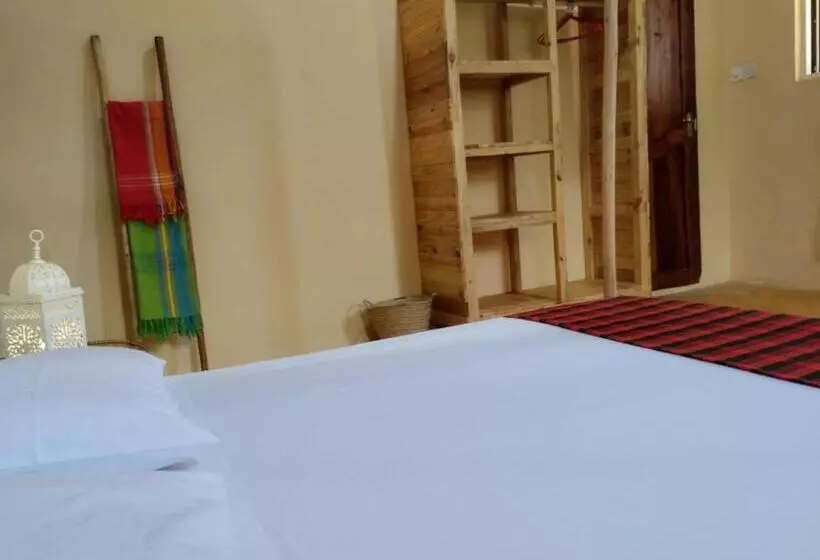 تختخواب و صبحانه Bed&breakfast Shwari House
