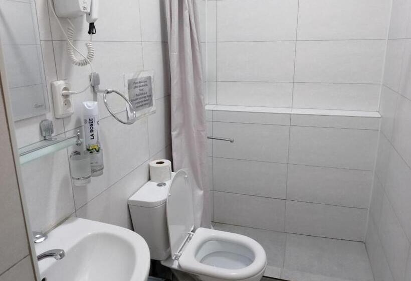 تختخواب و صبحانه Nice Trip