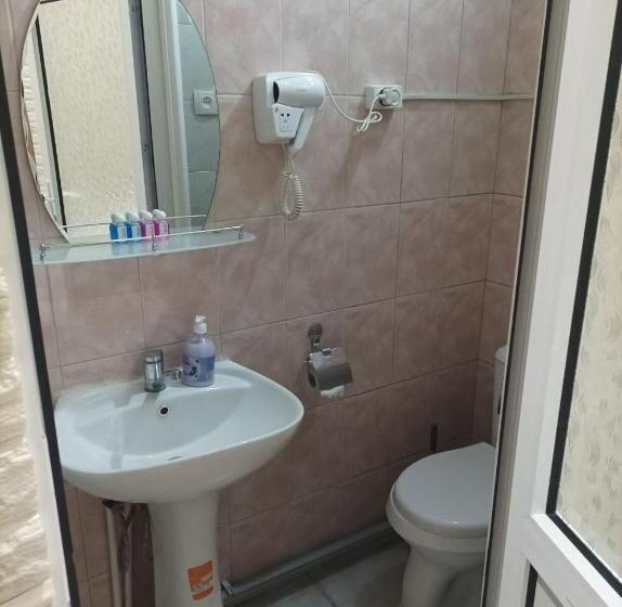 تختخواب و صبحانه Nice Trip