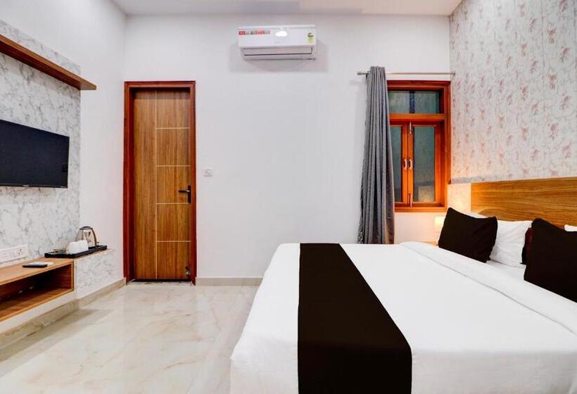 Hotel Super Collection O Nirvan