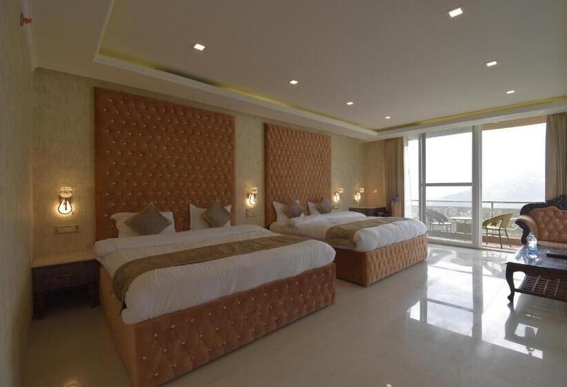 Dalhousie Hotel & Resort