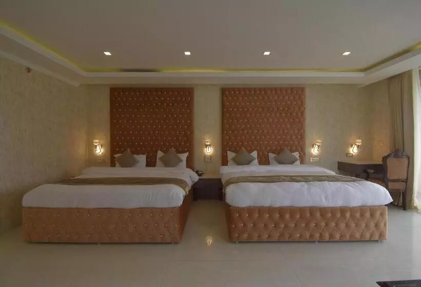 Dalhousie Hotel & Resort