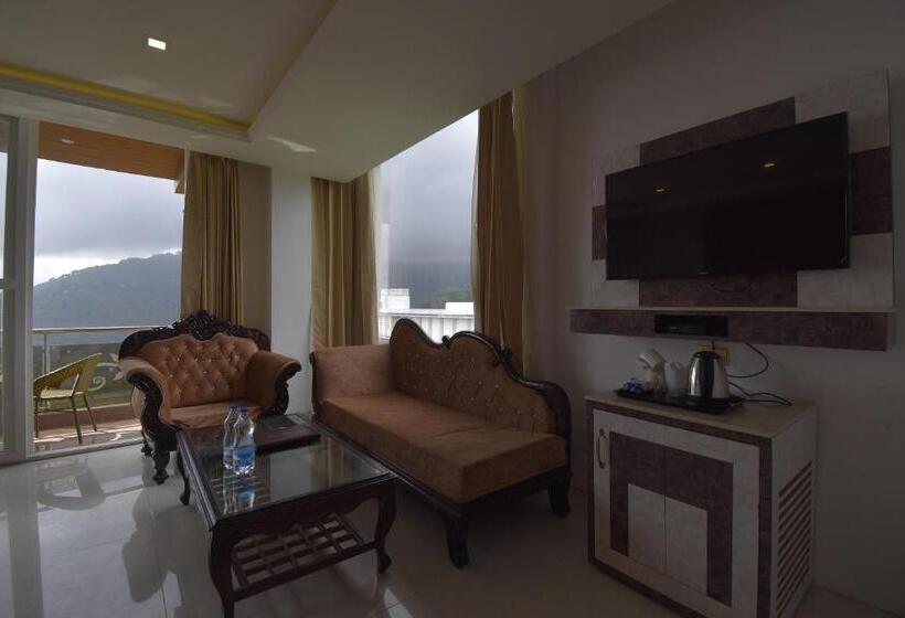 Dalhousie Hotel & Resort