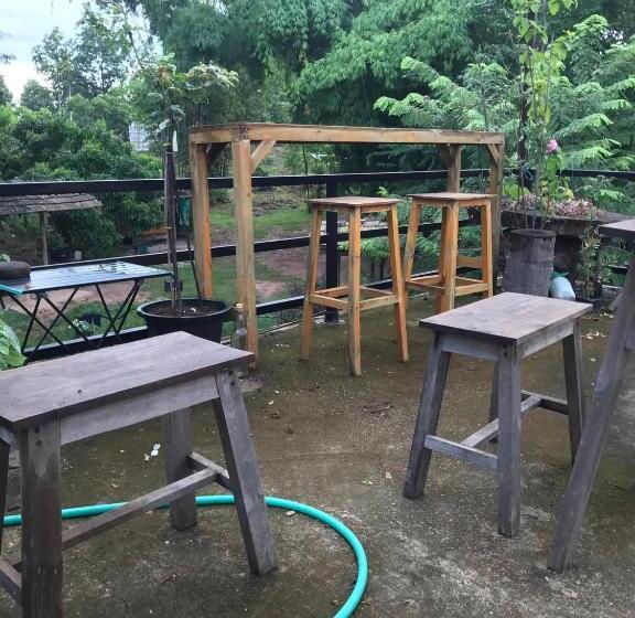 Hotel สวนบ้านนอก Suanbaannoak
