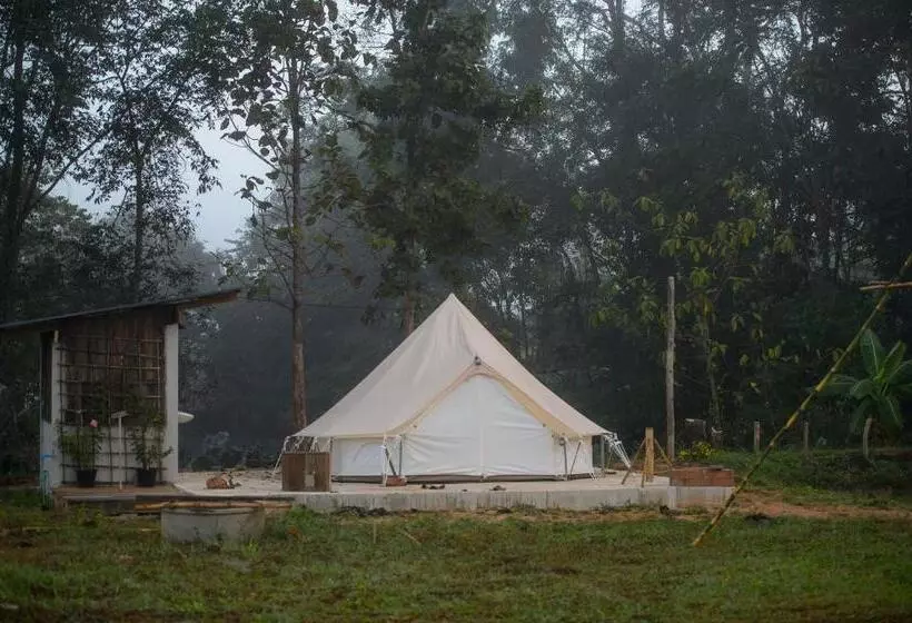 Hotelli สวนบ้านนอก Suanbaannoak