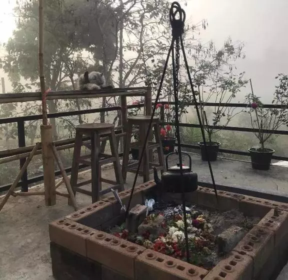 Hotelli สวนบ้านนอก Suanbaannoak