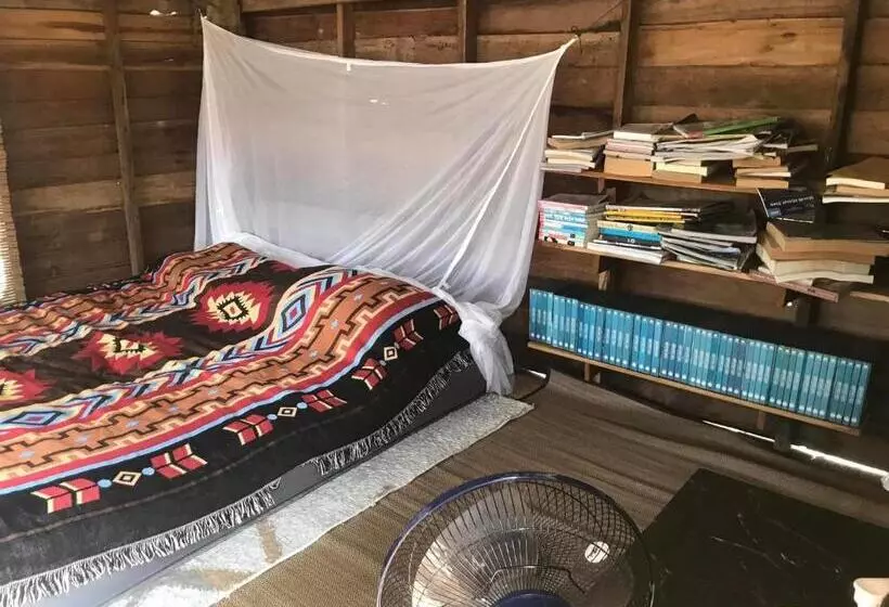 Hotelli สวนบ้านนอก Suanbaannoak