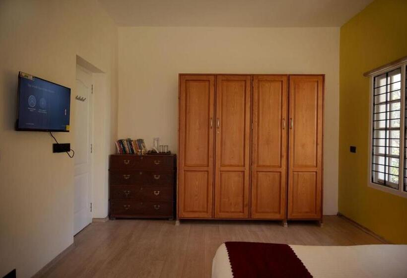 Hotel Akkandi Veedu Fairy Falls By Xacro