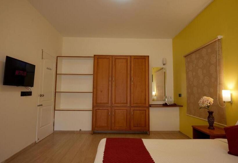 Hotel Akkandi Veedu Fairy Falls By Xacro