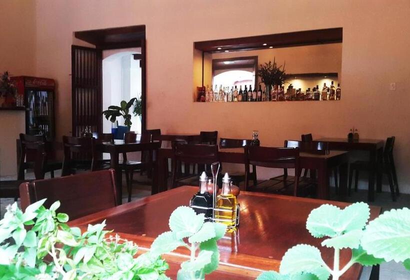 هتل And Coffe Azul