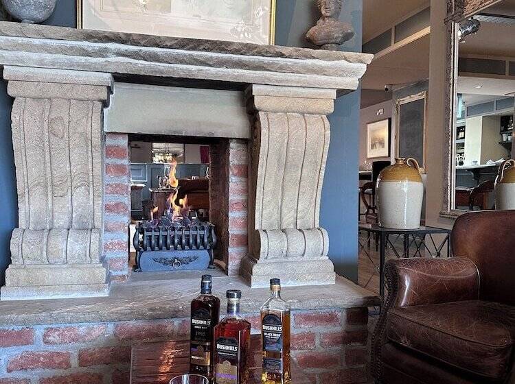 ホテル Bushmills Townhouse