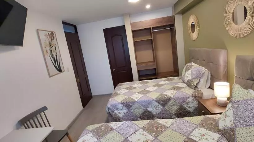 ホテル Hostal ñan Tika
