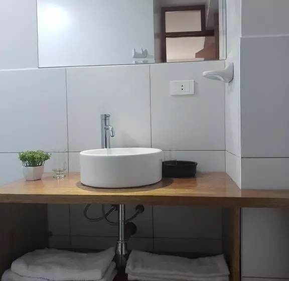 ホテル Hostal ñan Tika