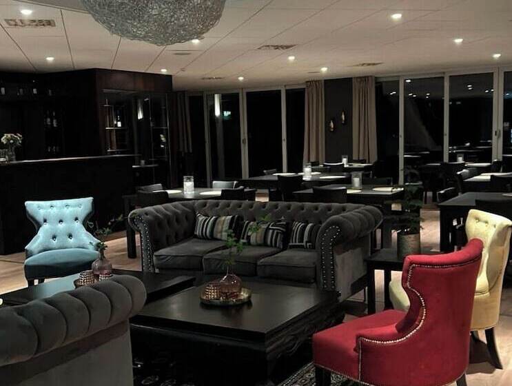 هتل L Toftalund Ab