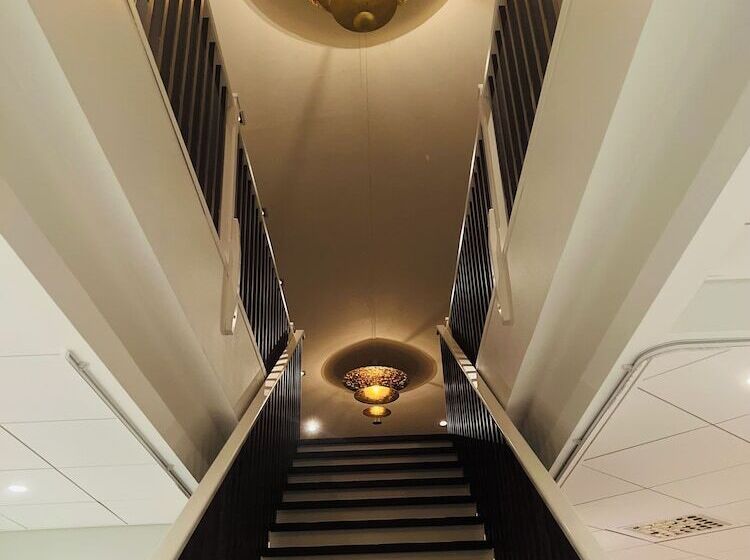 هتل L Toftalund Ab