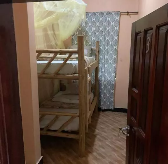 هتل Mpanga Nature Center