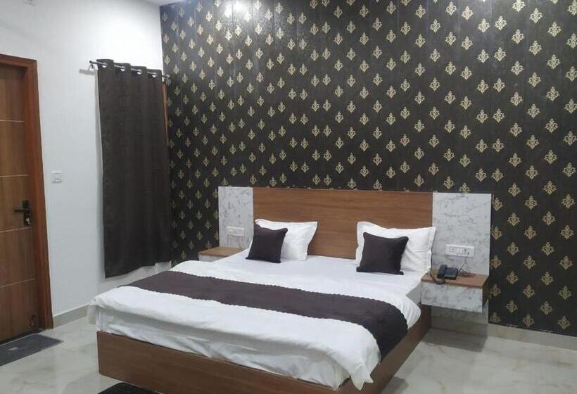 Hotel Super Collection O Nirvan