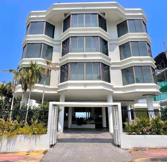 Szálloda Ocean Breeze Inn Beach Front