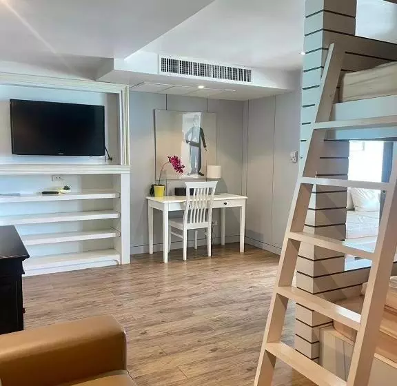 ホテル Ocean Breeze Inn   Beach Front