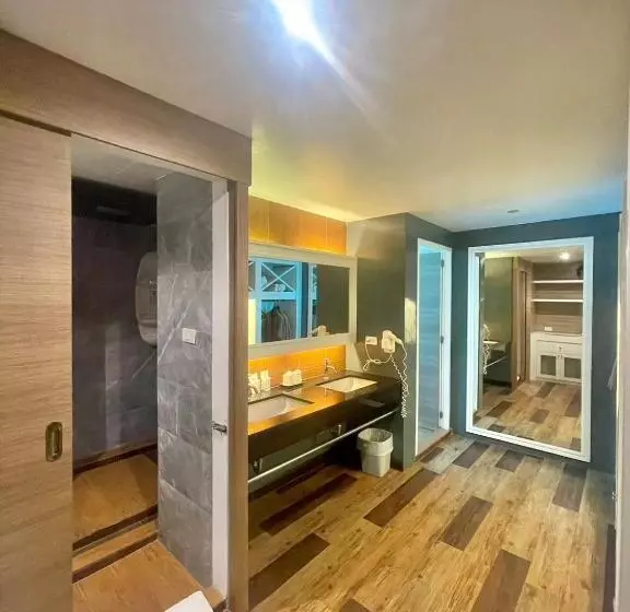 ホテル Ocean Breeze Inn   Beach Front