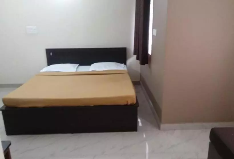 ホテル Varuna Inn