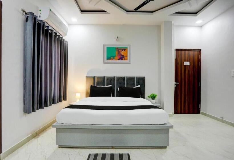 Oyo Flagship The Ashoka Hotel Restaurant And Banquet