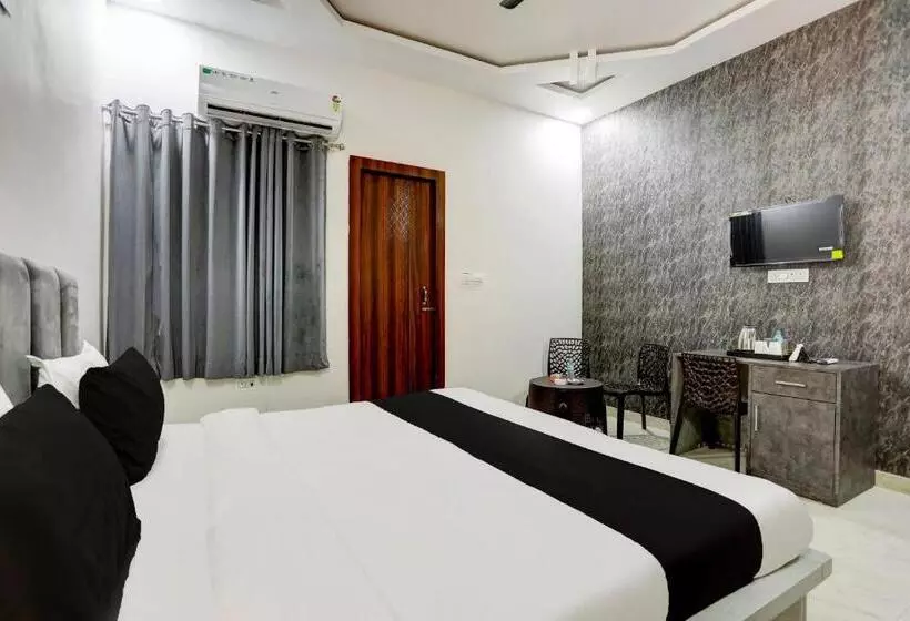 Oyo Flagship The Ashoka Hotel Restaurant And Banquet