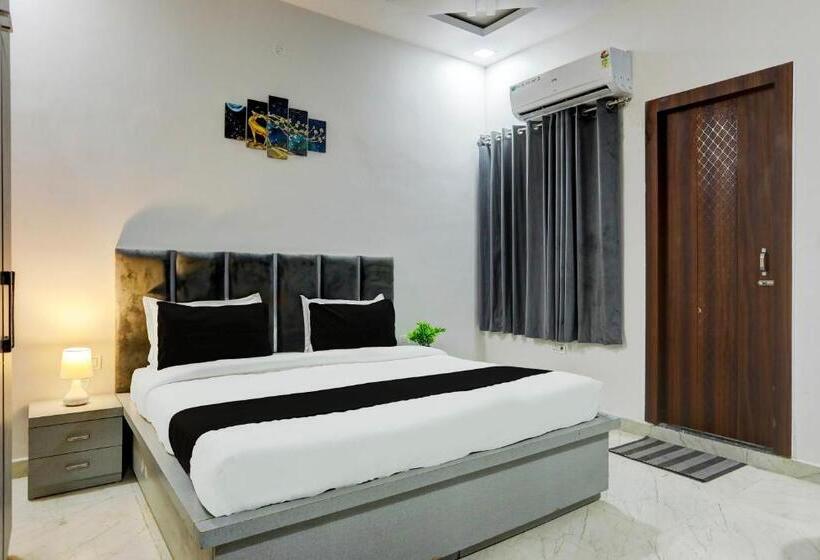 Oyo Flagship The Ashoka Hotel Restaurant And Banquet