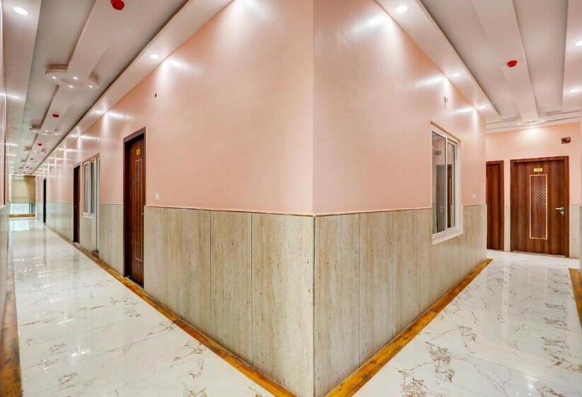 Oyo Flagship The Ashoka Hotel Restaurant And Banquet