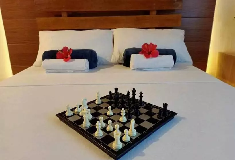 Majatalo Gbu Loboc River Guesthouse