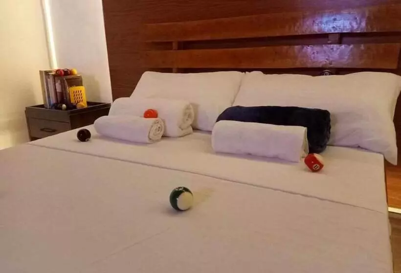 Majatalo Gbu Loboc River Guesthouse