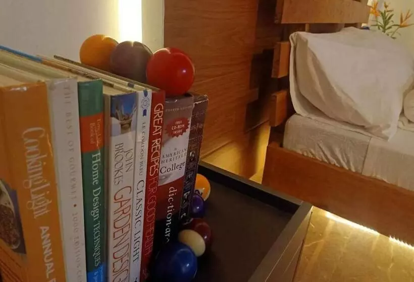 Majatalo Gbu Loboc River Guesthouse