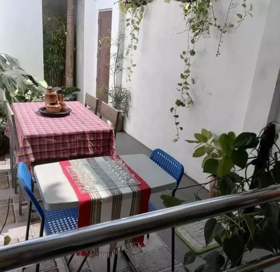 ペンション Grin Mcfly International Beachfront Guest House