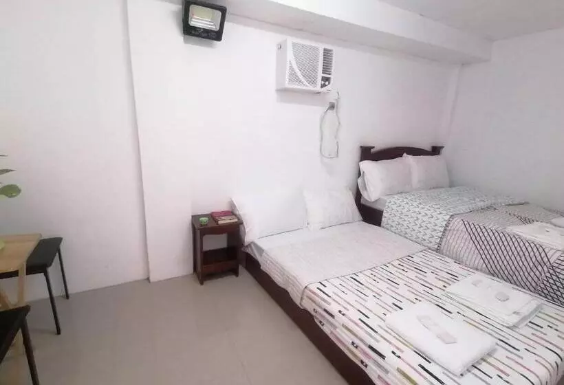 ペンション Grin Mcfly International Beachfront Guest House