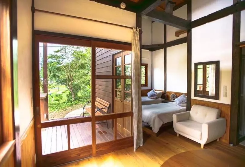 Majatalo Wood Be Good Inn