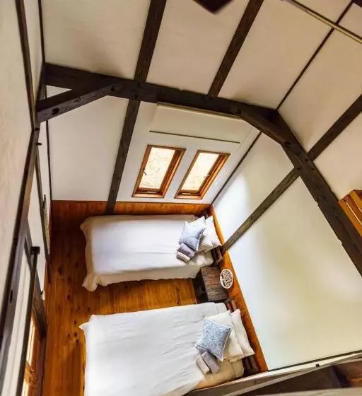 Majatalo Wood Be Good Inn