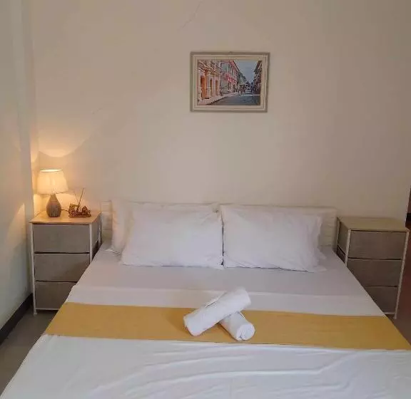 Aamiaismajoitus (B&B) Villa Alessa