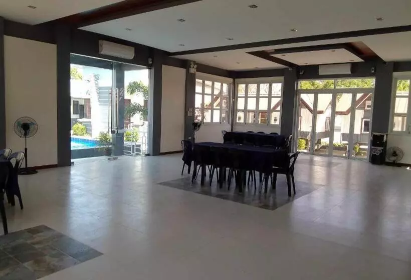 Aamiaismajoitus (B&B) Villa Alessa